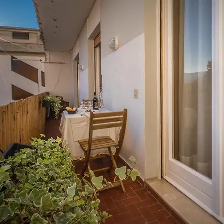 Welcome To Casa Di - Your Friendly Retreat With Terrace And Parking Apartment