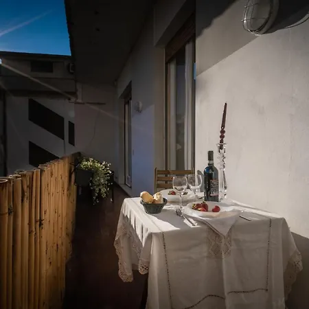 Welcome To Casa Di - Your Friendly Retreat With Terrace And Parking *